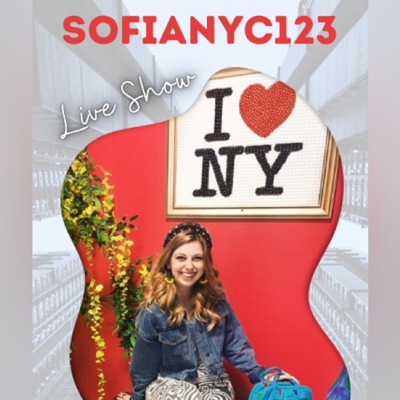 Live Show UNLISTED ITEMS - Picture 1 of 1